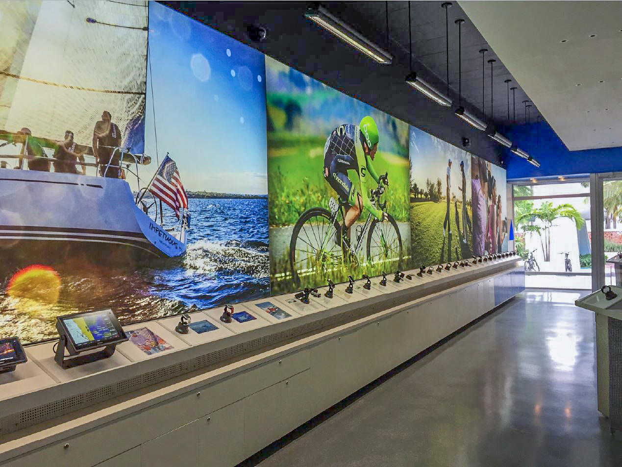 2015080 Garmin Store Merchandisers EDITED (19)