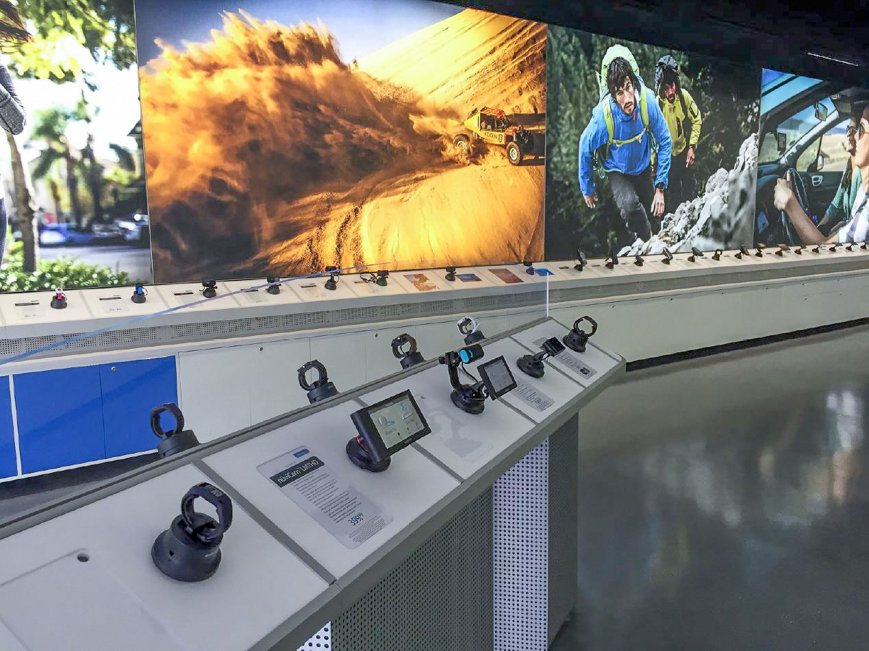 2015080 Garmin Store Merchandisers EDITED (24)
