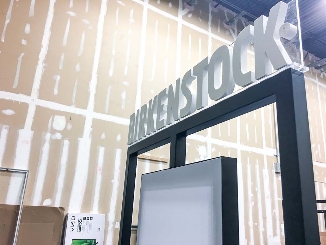 BirkenStock-8440 birkenstock shoe window display lettering