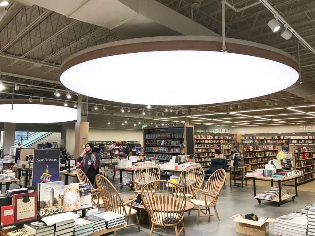 barnes-and-noble-4 circular suspended lightboxes