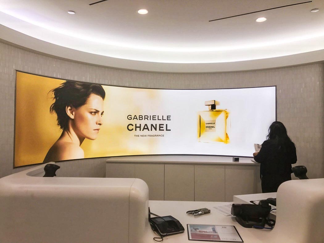 Curved Retail Lightbox