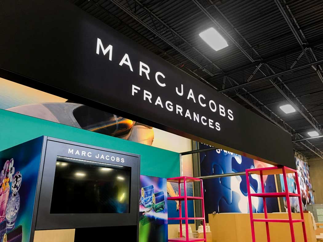 Marc Jacobs (4) Atlanta Baseballism Light box